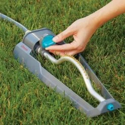 Gilmour Medium Duty Adjustable Rectangular Sprinkler Blue