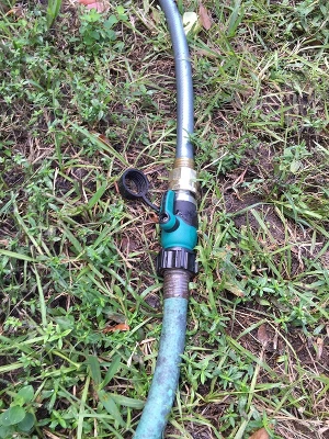 2wayz Garden Straight Garden Hose Connector With Shut Off Valve 4 2wayz Garden Straight Garden Hose Connector With Shut Off Valve - Image 2